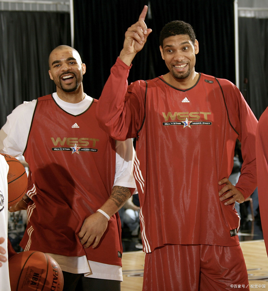 媒体人：同曦打得有些浙江的影子 缩短比赛时间对国家队有益（媒体人称同曦打法颇具浙江风格，缩短赛时更利于国家队）