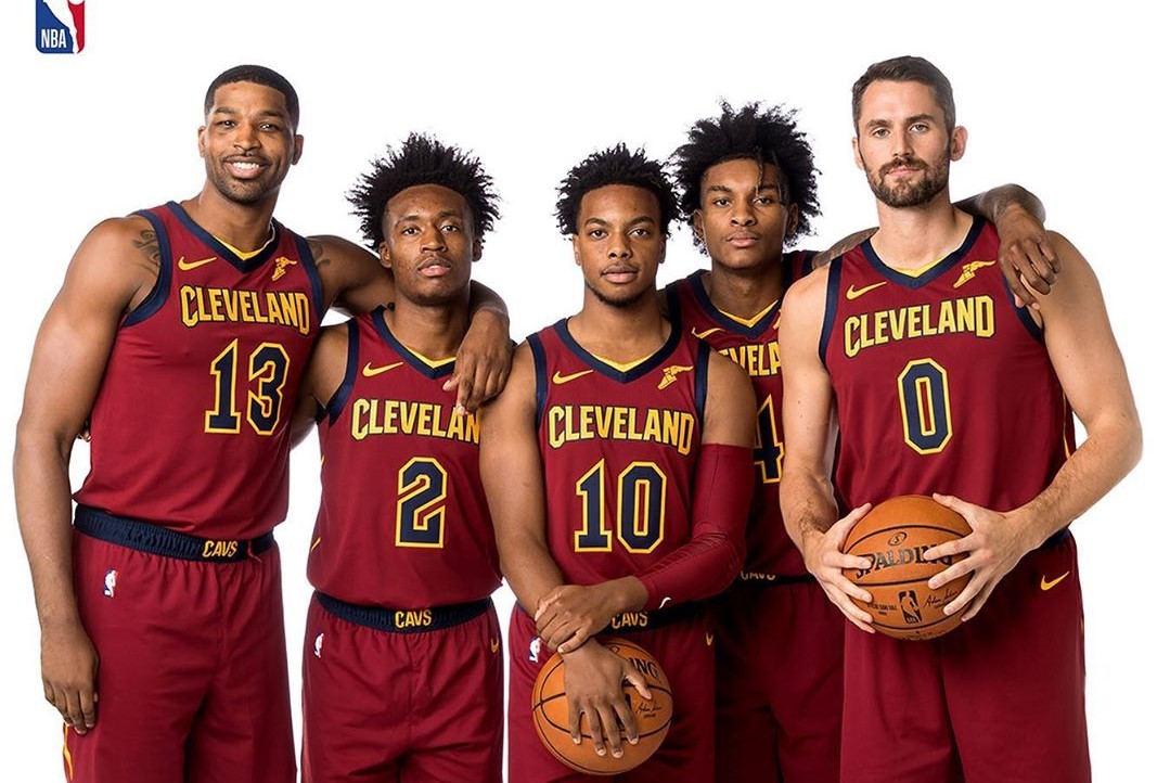 詹姆斯布朗尼成圣诞大战首对同台竞技并都有得分的父子（詹姆斯与布朗尼创纪录：圣诞大战史上首对同场出战并双双得分的父子组合）