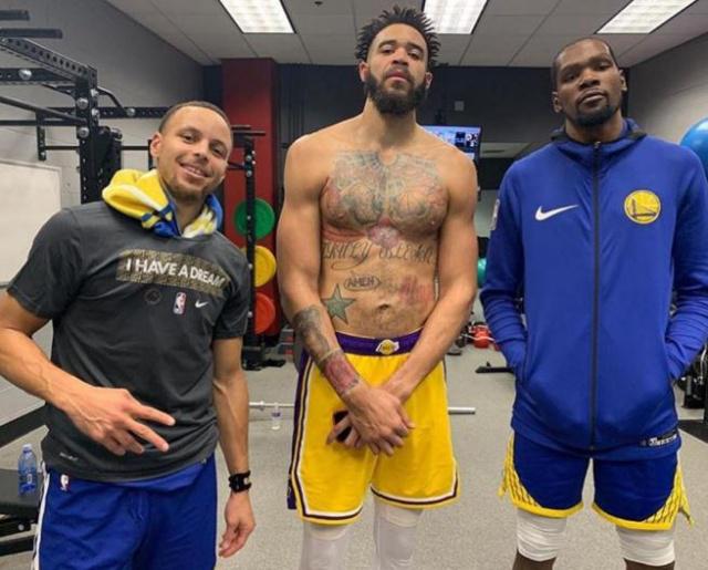 帕福斯前锋：大卫-路易斯的技术没下降，是许多队友的导师（帕福斯前锋：大卫-路易斯技术未减，仍是多名队友的导师）