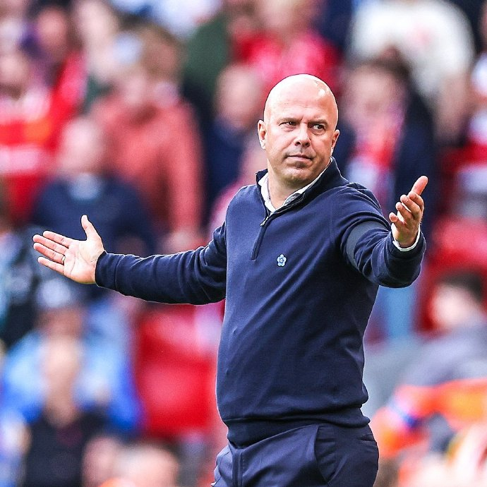 NBA常规赛最佳阵容评选，目前哪些球星打得最好？（NBA常规赛最佳阵容盘点：谁打得最亮眼？）