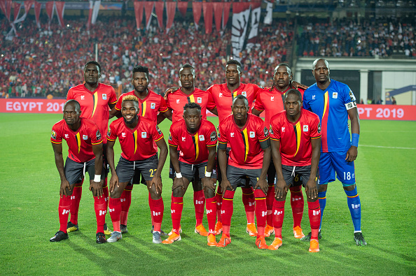 琼斯：奎因能看到很多中锋看不到的机会，让所有人参与进攻（琼斯：奎因能洞察中锋难以察觉的机会，带动全员参与进攻）