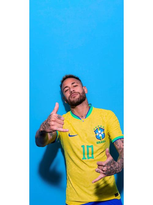 一记扣篮点燃全场（震撼灌篮引爆全场）